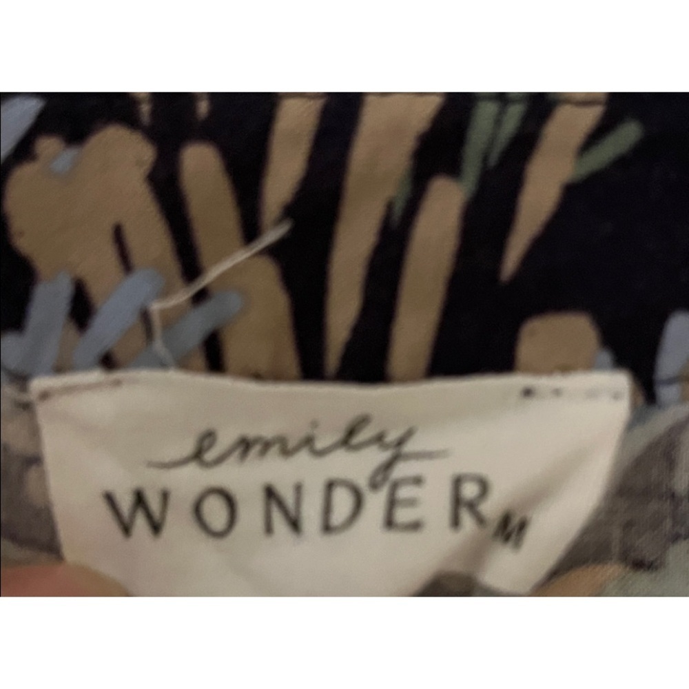 Emily Wonder Floral Print Women's Top, size M - Picture 3 of 4